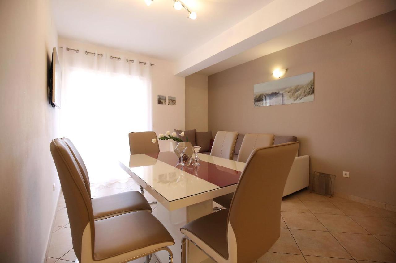 Apartments Tony Biograd Na Moru Luaran gambar