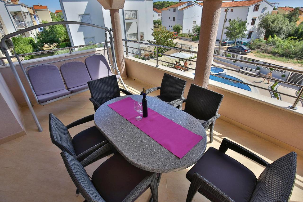 Apartments Tony Biograd Na Moru Luaran gambar
