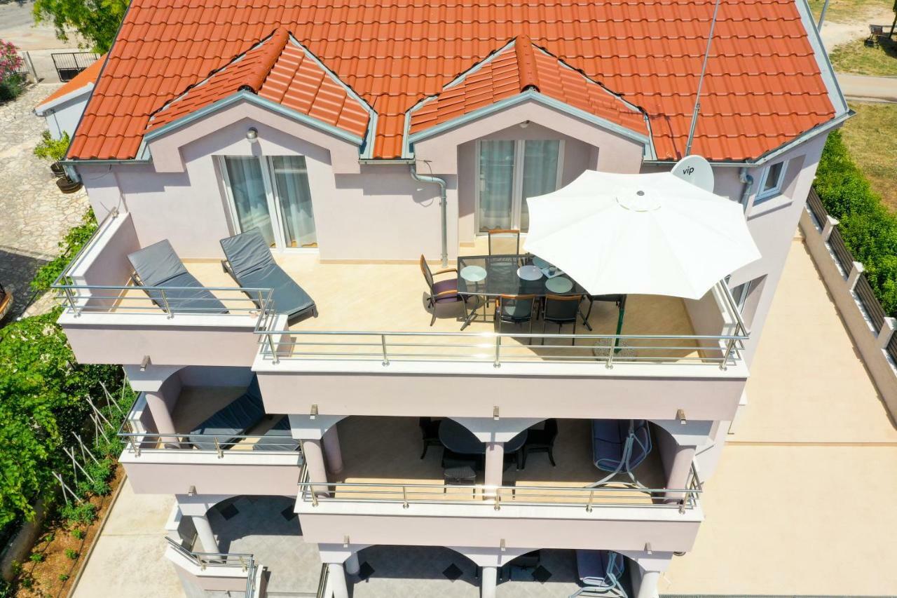 Apartments Tony Biograd Na Moru Luaran gambar