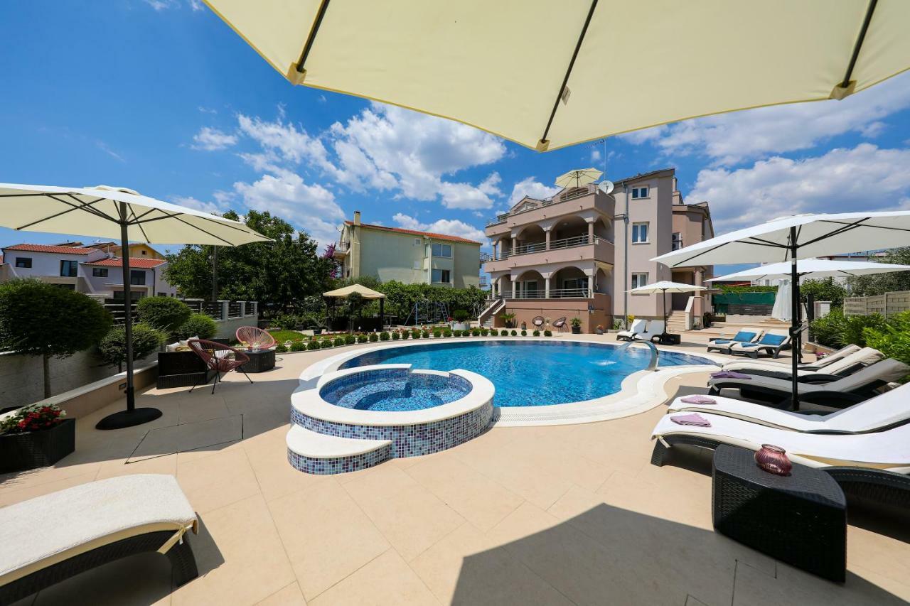 Apartments Tony Biograd Na Moru Luaran gambar
