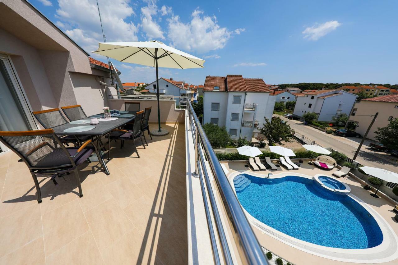 Apartments Tony Biograd Na Moru Luaran gambar