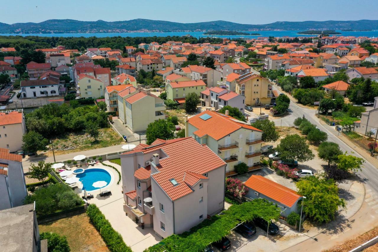 Apartments Tony Biograd Na Moru Luaran gambar