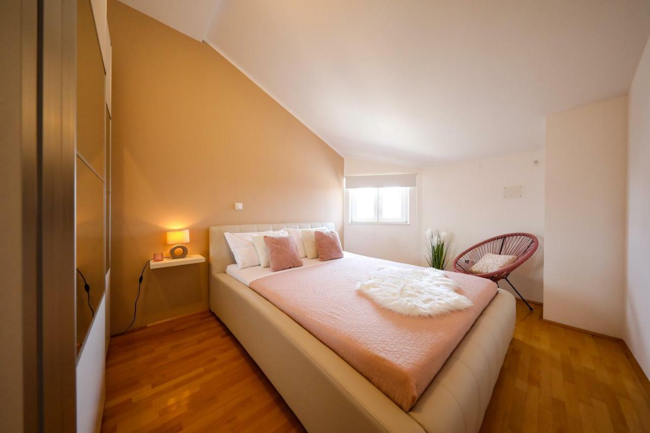 Apartments Tony Biograd Na Moru Luaran gambar