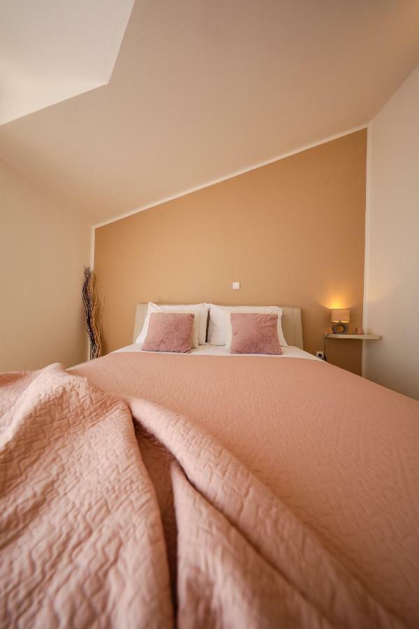 Apartments Tony Biograd Na Moru Luaran gambar