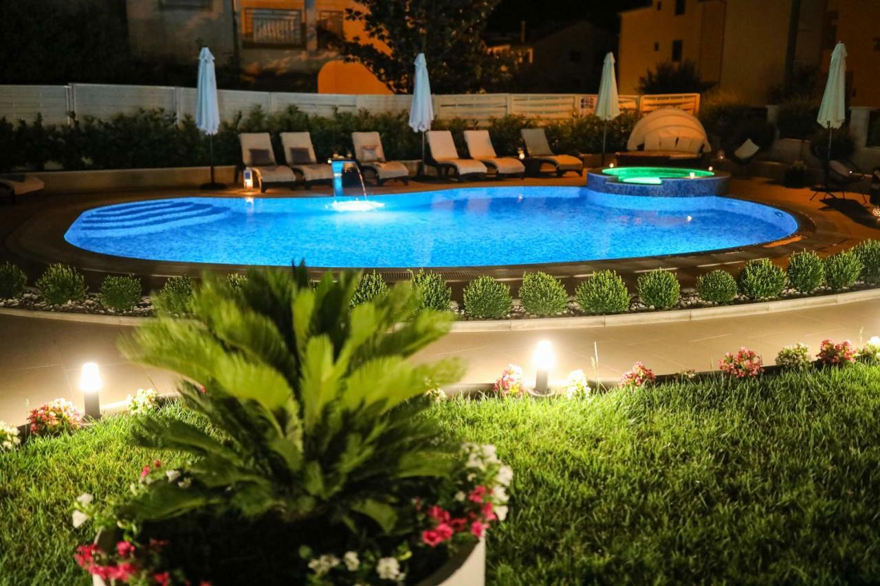 Apartments Tony Biograd Na Moru Luaran gambar